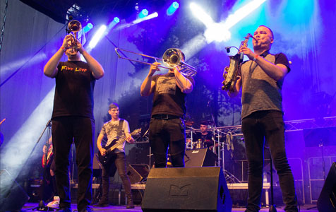 Naši miláčci publika - dechové trio.